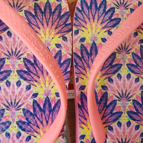 Victoria's Secret Boho Floral Sandals Size: 8.5 Flip Flop, Beach & Casual NWT - Picture 3 of 12